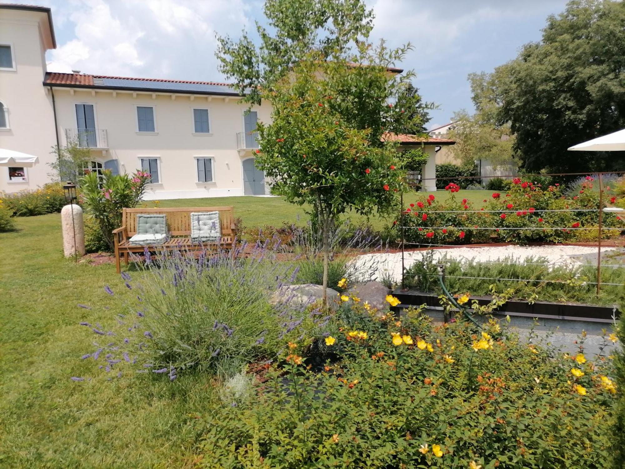 Relais Ca' Morenica Valeggio sul Mincio Exterior photo